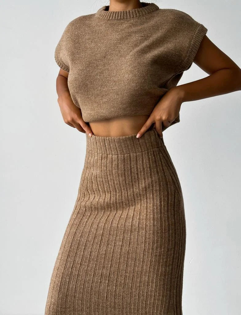 CAVELLI ™  | CARDIGAN SANS MANCHES ET JUPE EN MAILLE